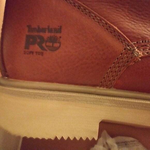 Timberland men\'s boots size 7 1/2, New in box
